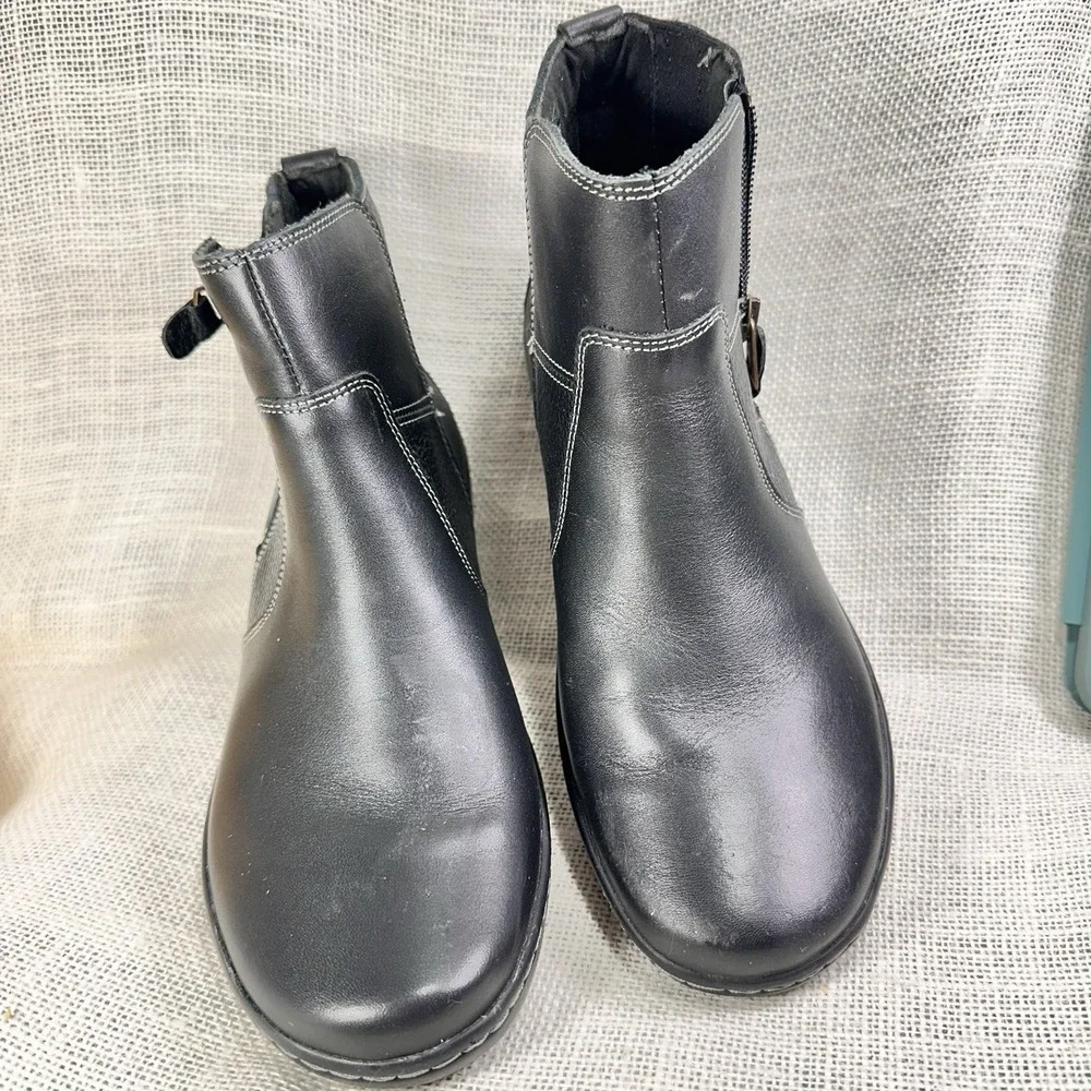 Clarks Womens Ankle Boots Size 8.5‎ Black Leather Zip Comfort Booties